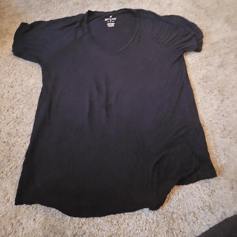 American Eagle Outfitters Black Short Sleeve Tee